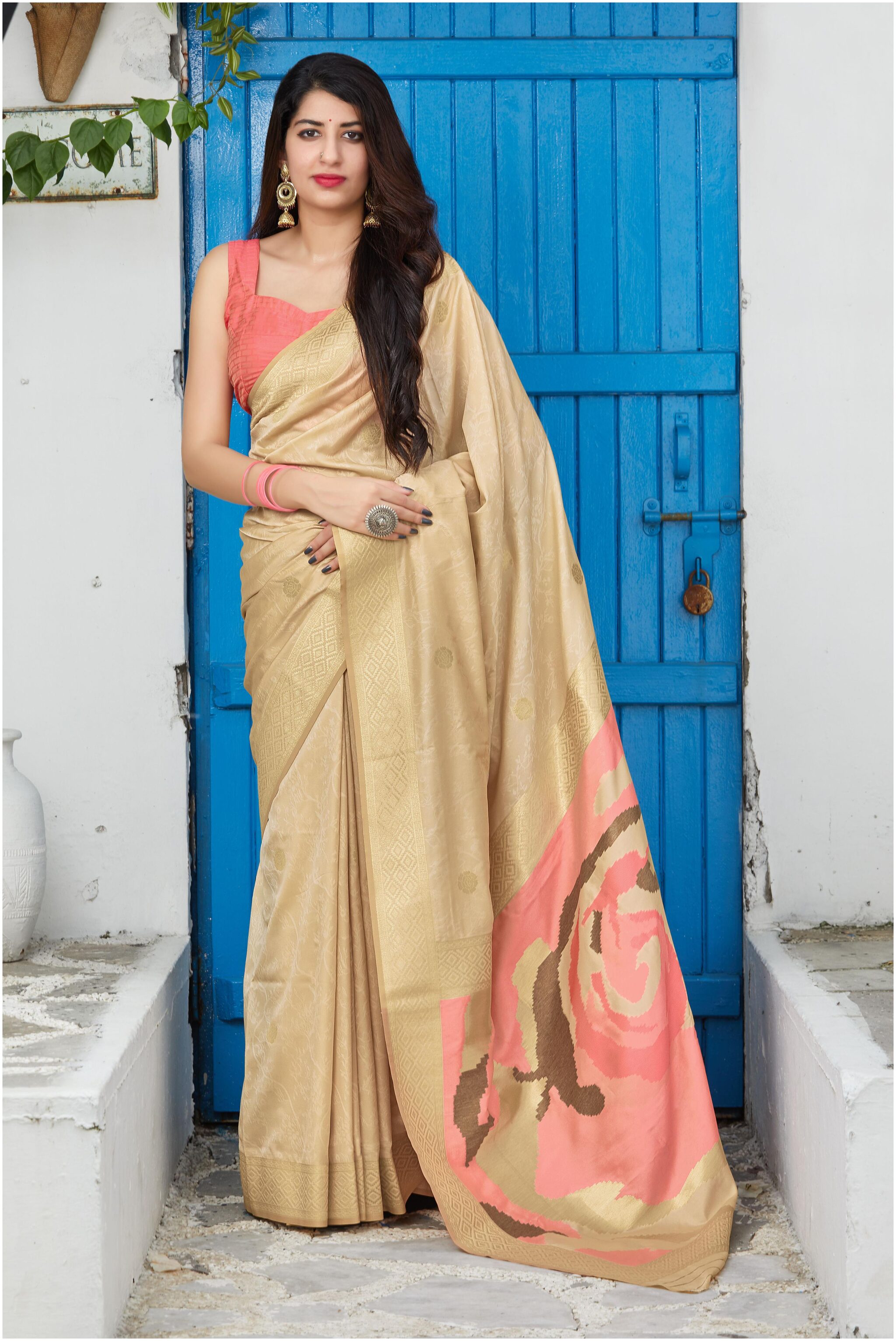 

Manohari Jacquard Woven Beige Color Saree with Blouse