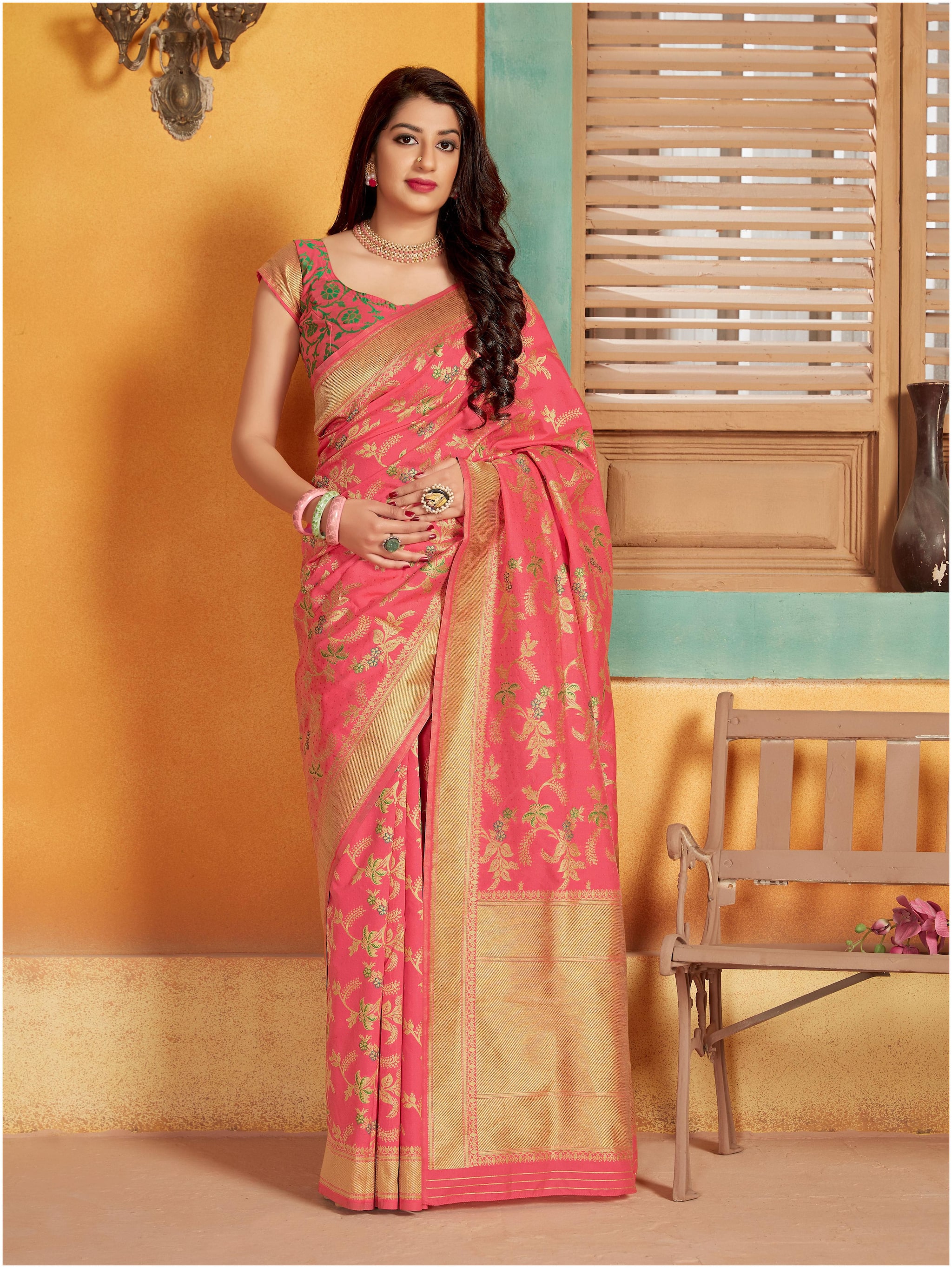 

Manohari Jacquard Pink Woven Designer Saree For Women