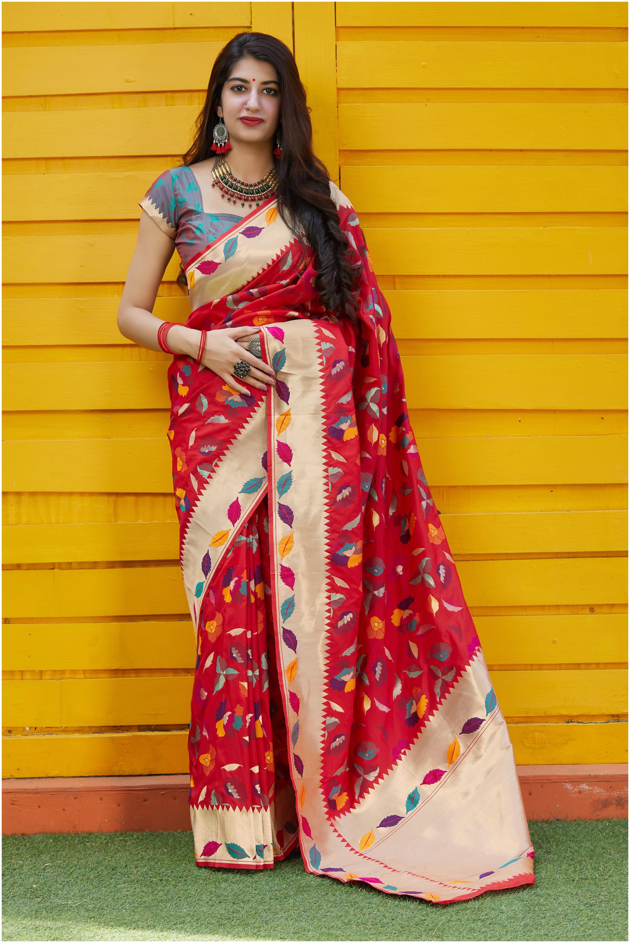 

Manohari Women Jacquard Woven Red Designer Saree With Blouse