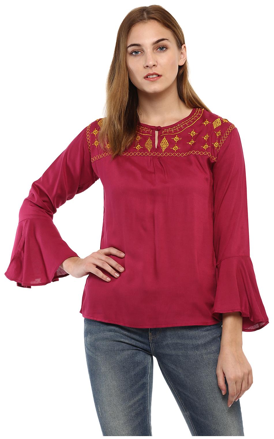 

Mayra Women Solid Regular top - Maroon