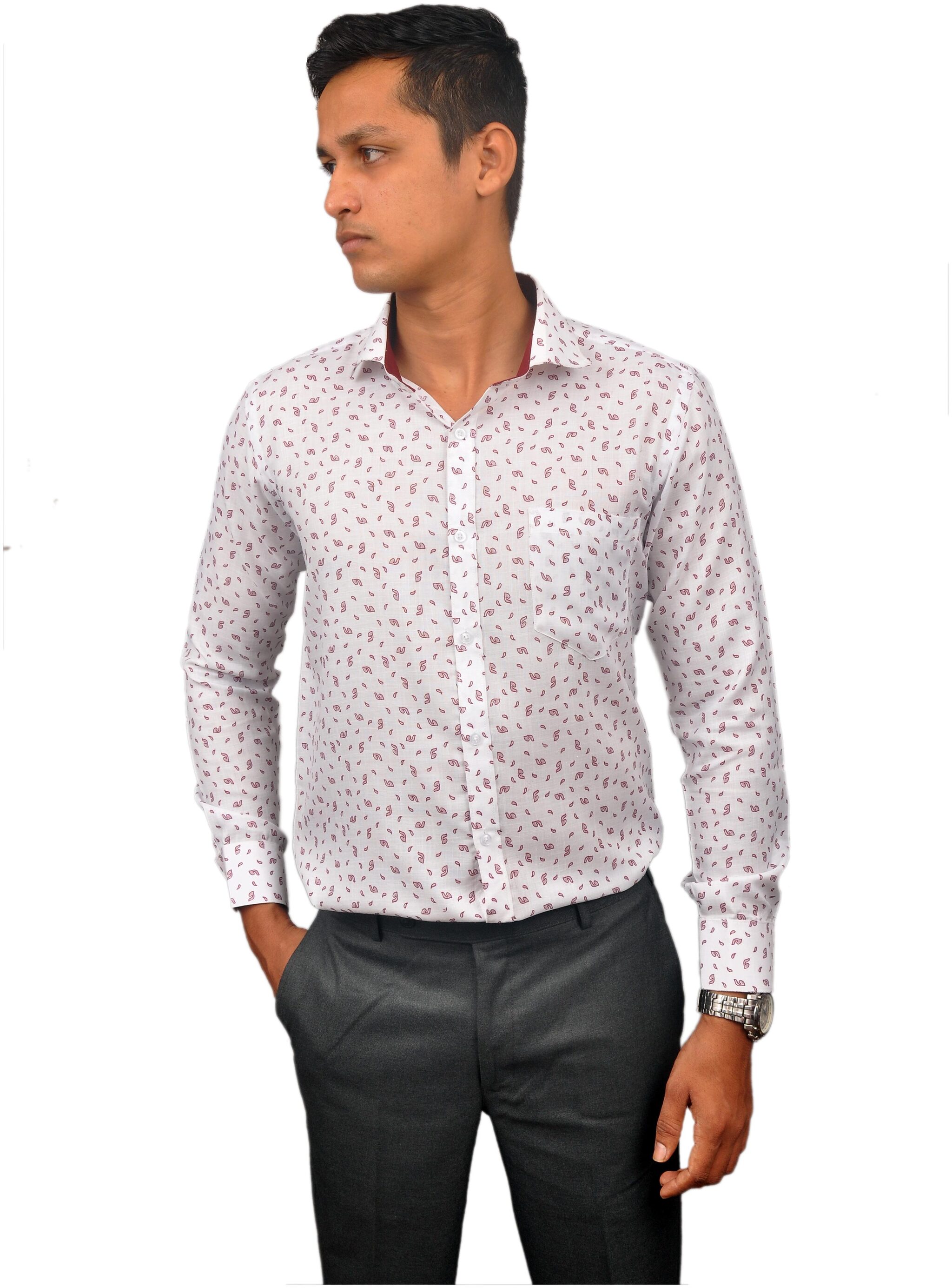 

Kleren Chapell Men White Printed Slim Fit Casual Shirt