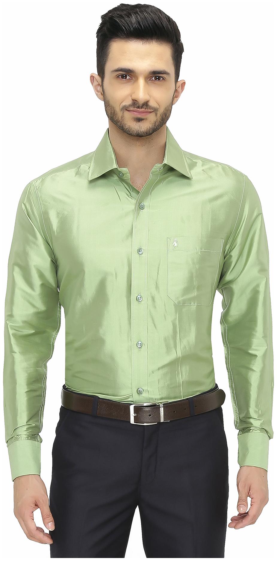 

Khoday Williams Men Green Solid Regular Fit Casual Shirt