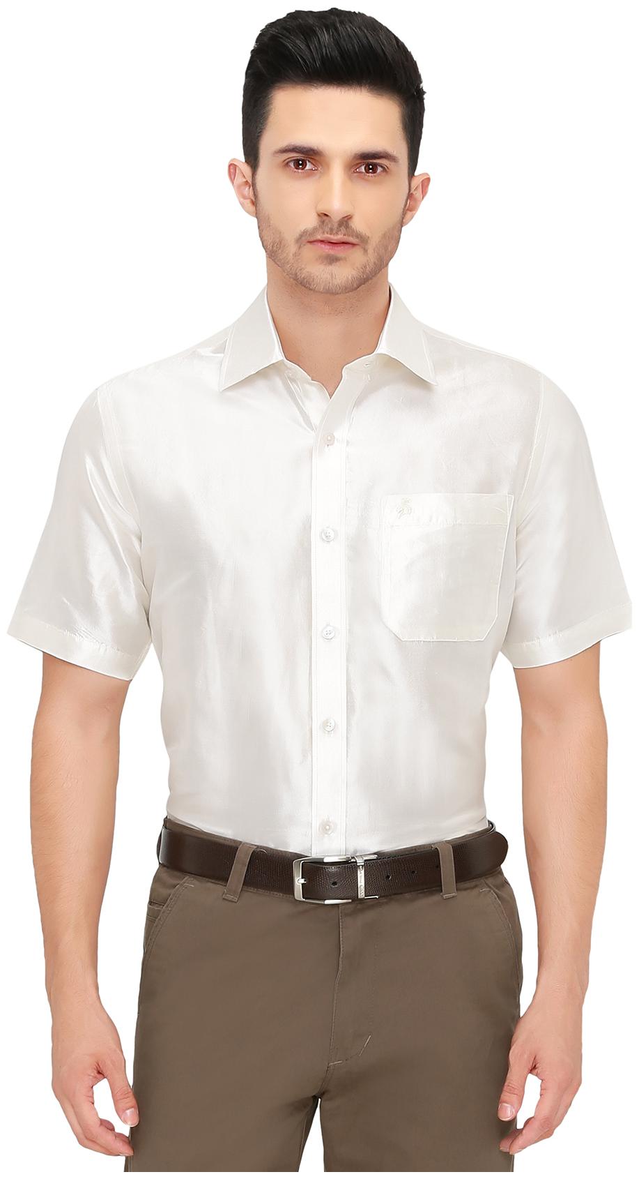 

Khoday Williams Men White Solid Regular Fit Casual Shirt