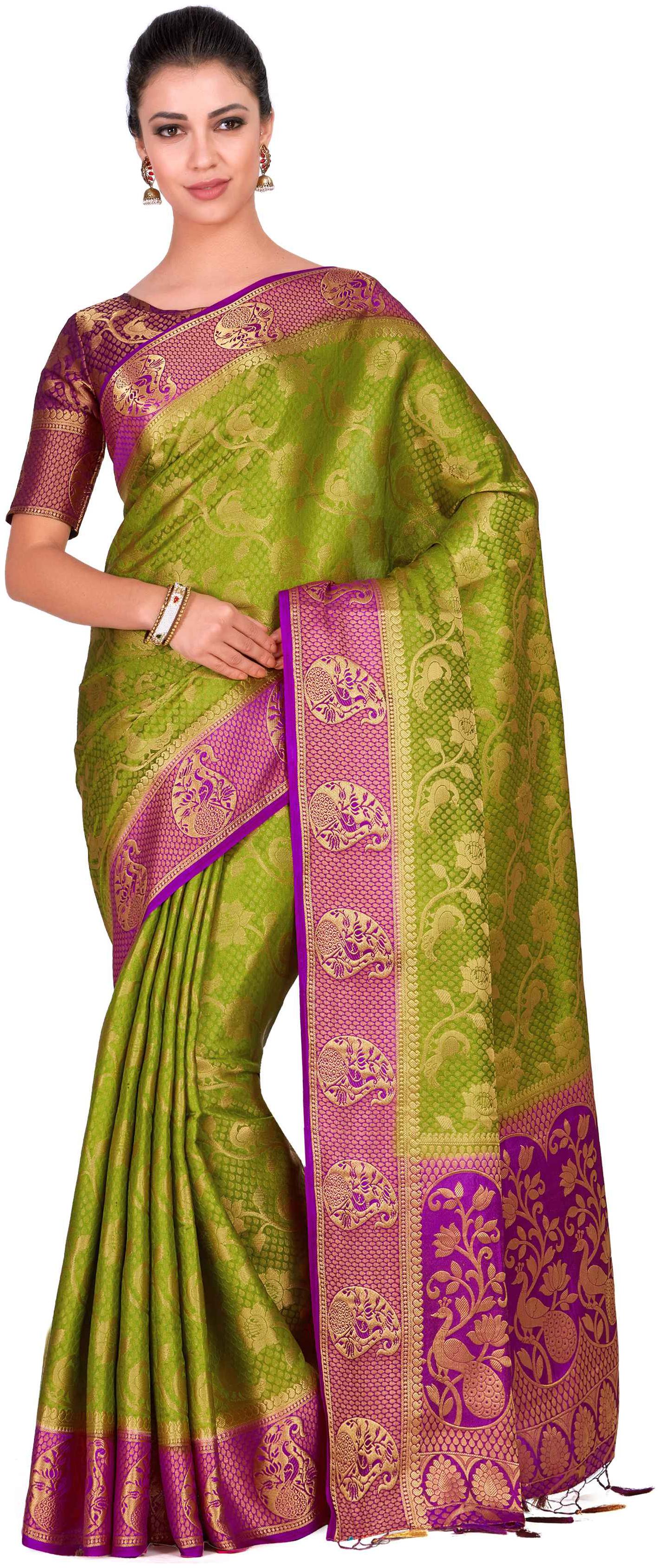 

Mimosa Green Woven Kanchipuram Silk Designer Saree With Blouse With blouse