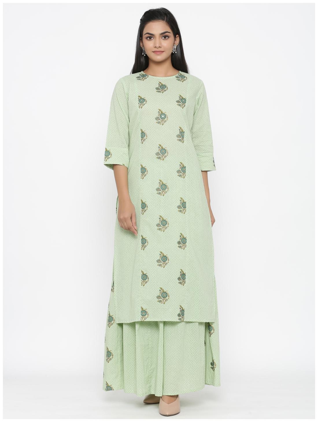 

MIRAVAN Women Green Floral Straight Kurta With Skirt