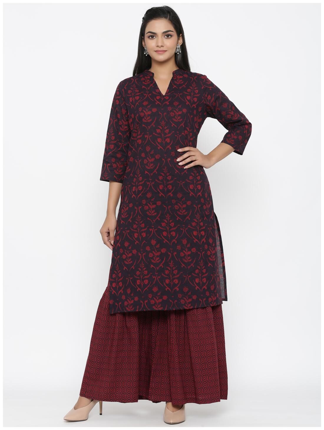 

MIRAVAN Women Maroon Floral Straight Kurta With Sharara