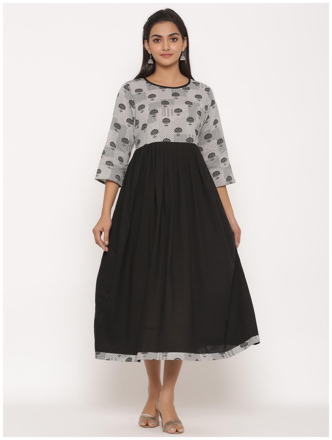 

MIRAVAN Women Grey Black Floral Anarkali Kurta