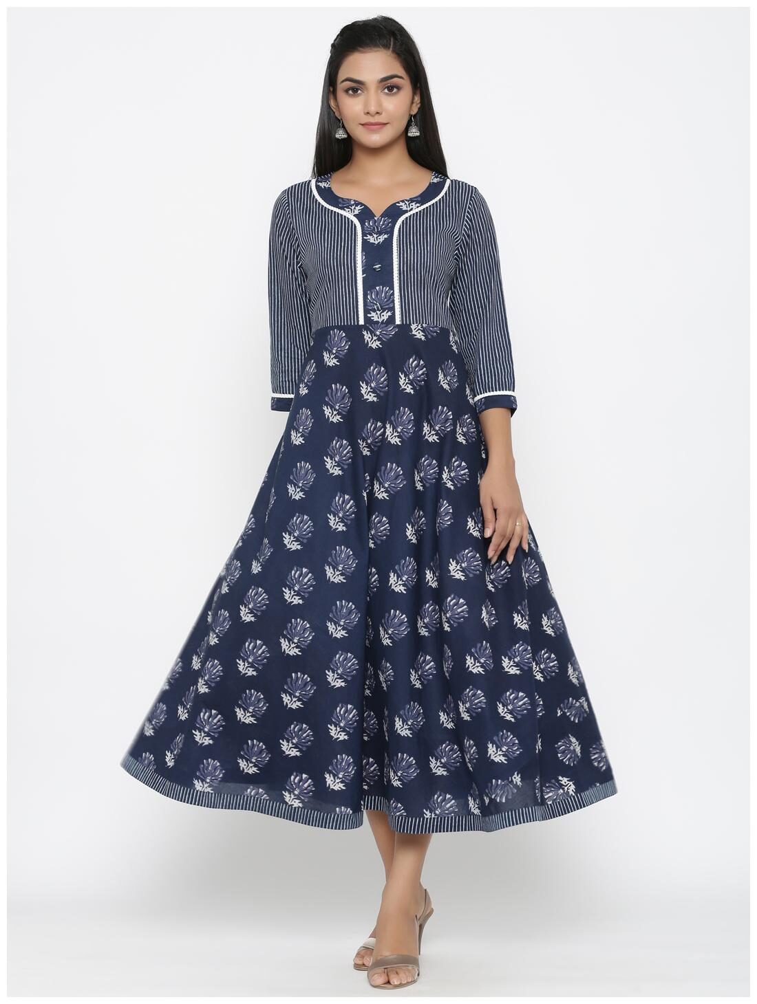 

MIRAVAN Women Blue Printed Anarkali Kurta