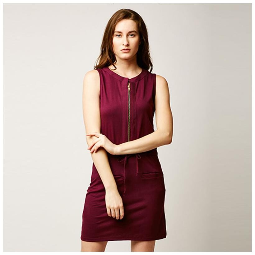 

Miss Chase Women s Magenta Round Neck Sleeveless Front Zip Mini Shift Dress