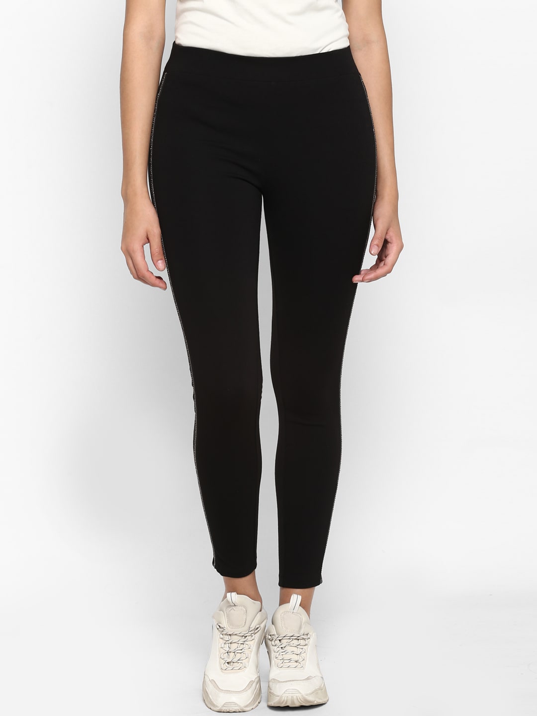 

Mode by Red Tape Women Black Skinny fit Jegging