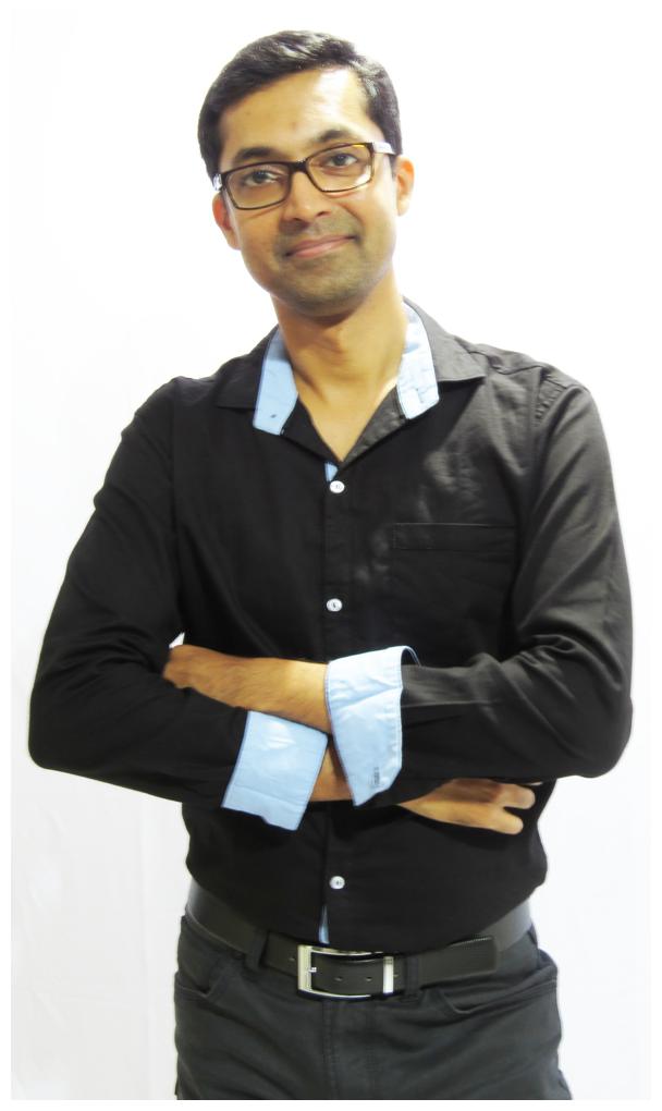 

Modo Vivendi Men Black Solid Regular Fit Casual Shirt