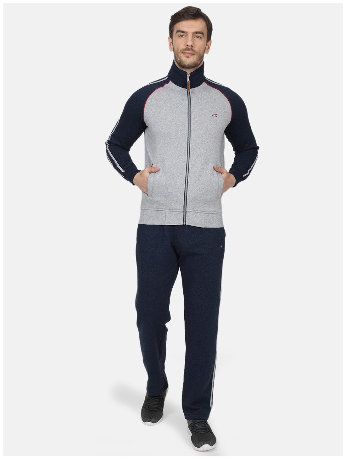 

Monte Carlo Men Grey Solid Regular Fit Hooded Track Suit