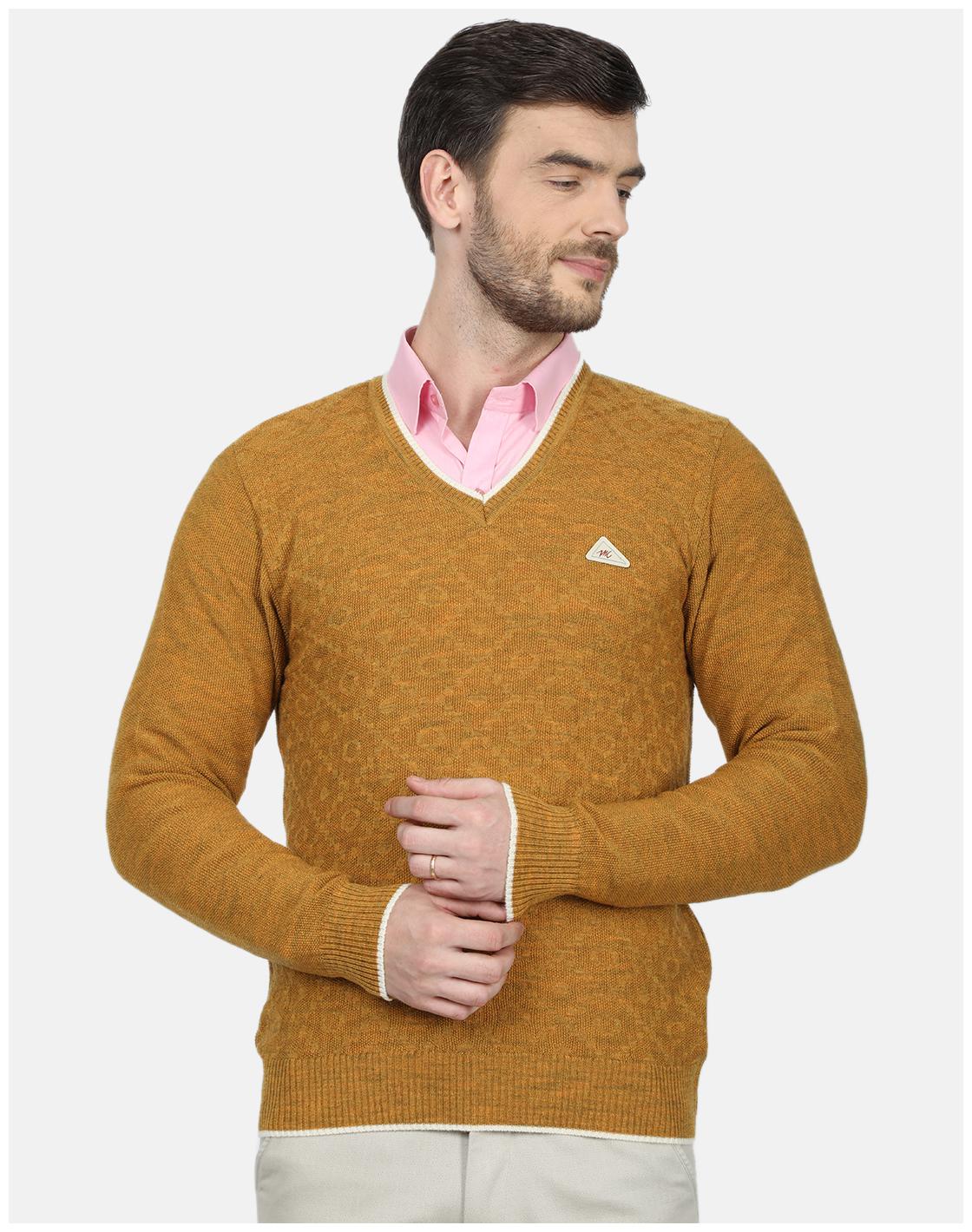 

Monte Carlo Men Gold V neck Pullover