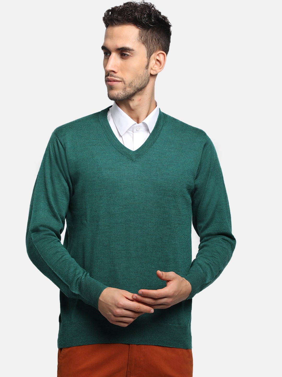

Monte Carlo Men Green V neck Pullover