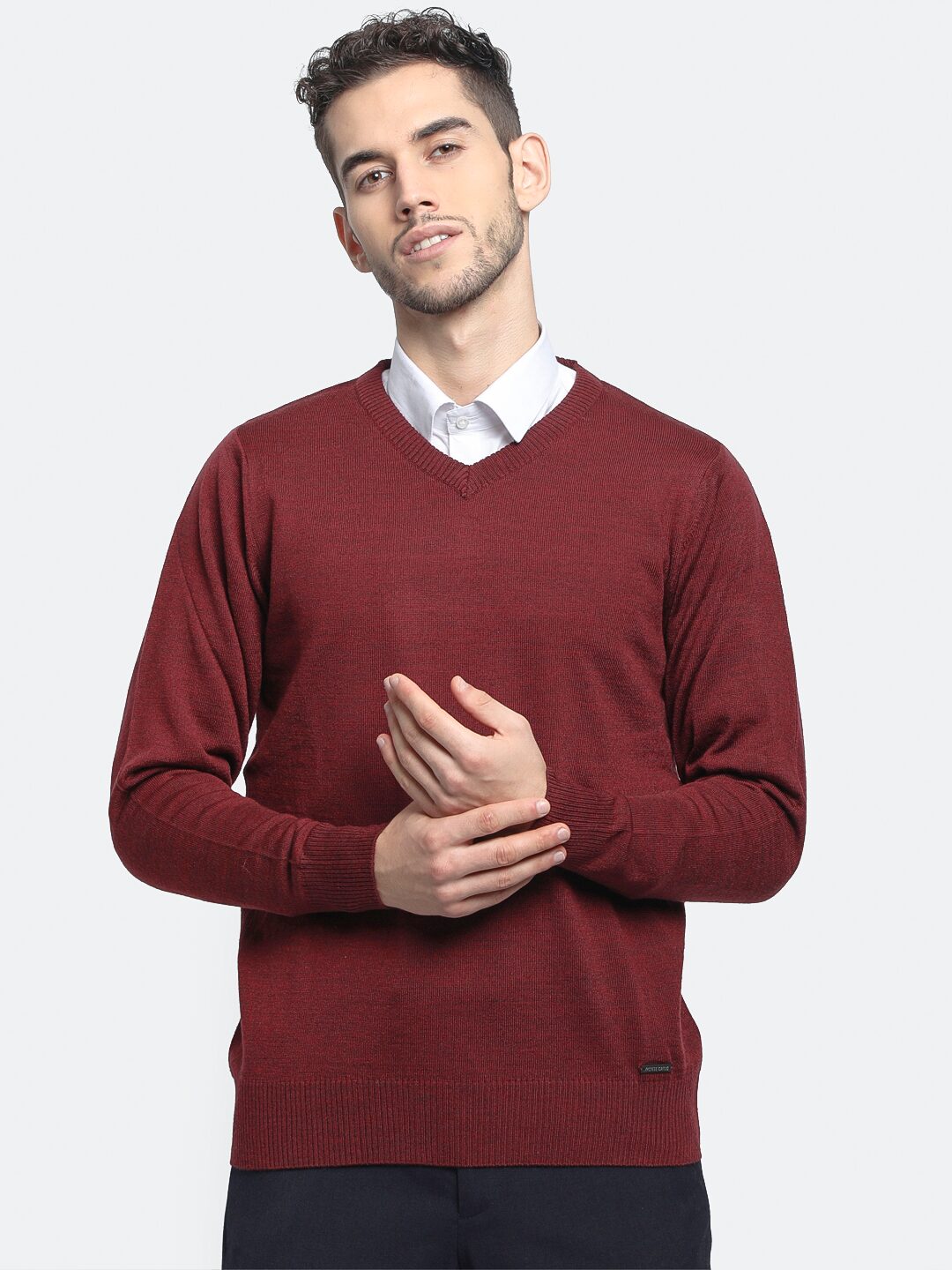 

Monte Carlo Men Maroon V neck Pullover