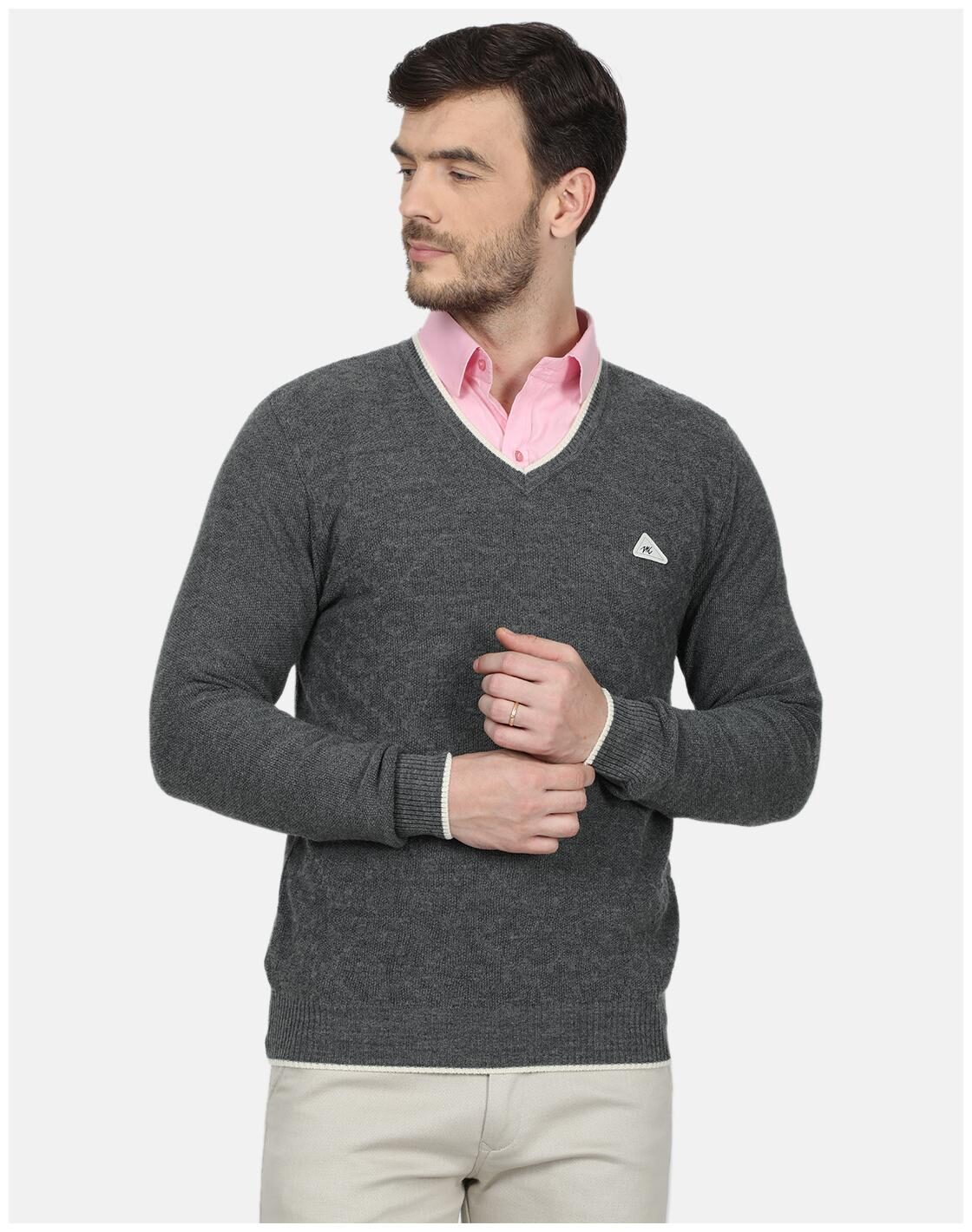 

Monte Carlo Men Grey V neck Pullover