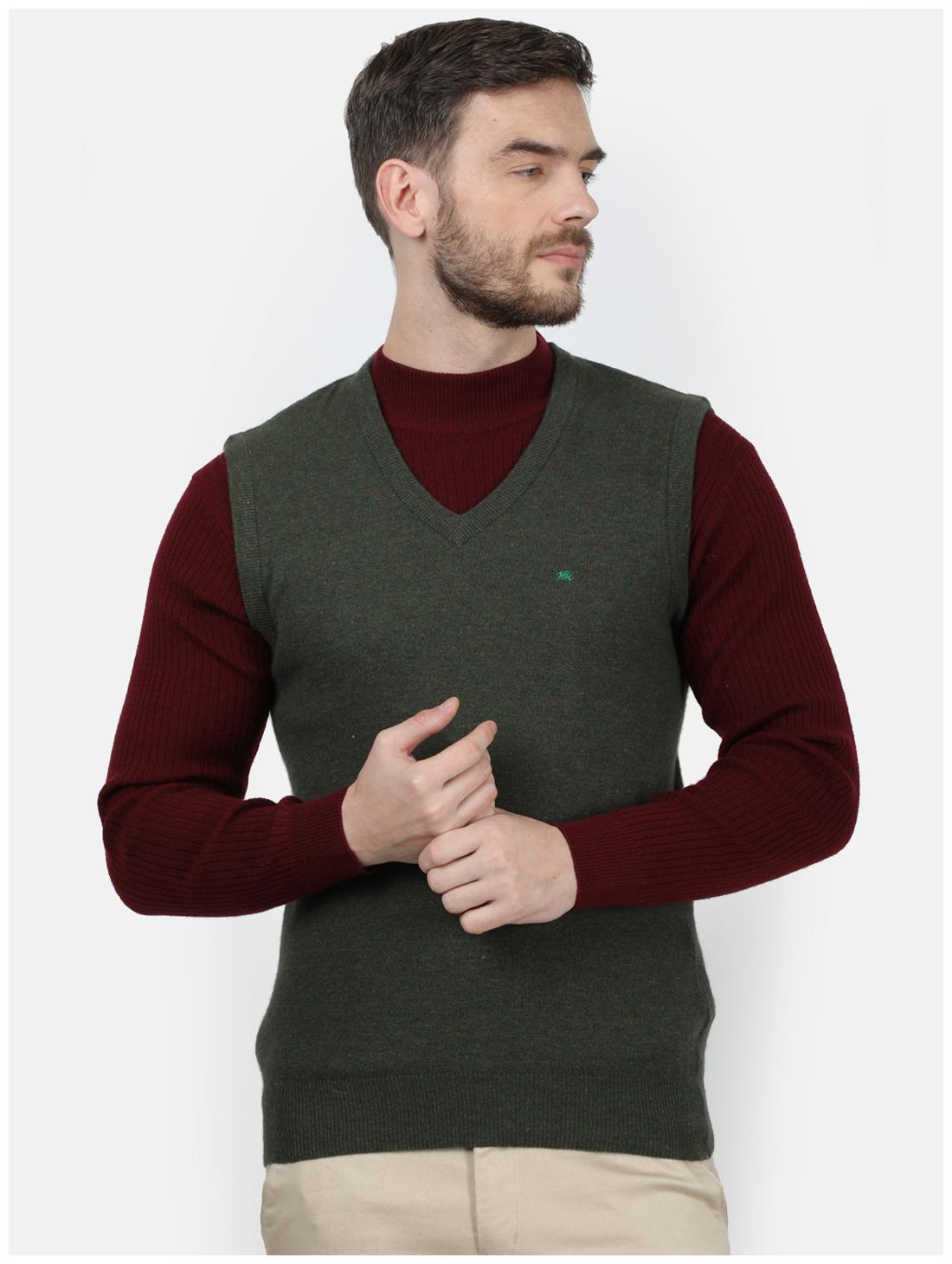 

Monte Carlo Men Green V neck Pullover