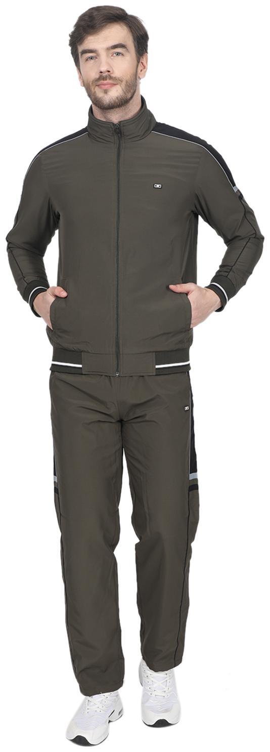 

Monte Carlo Men Olive Solid Regular Fit Track Suit