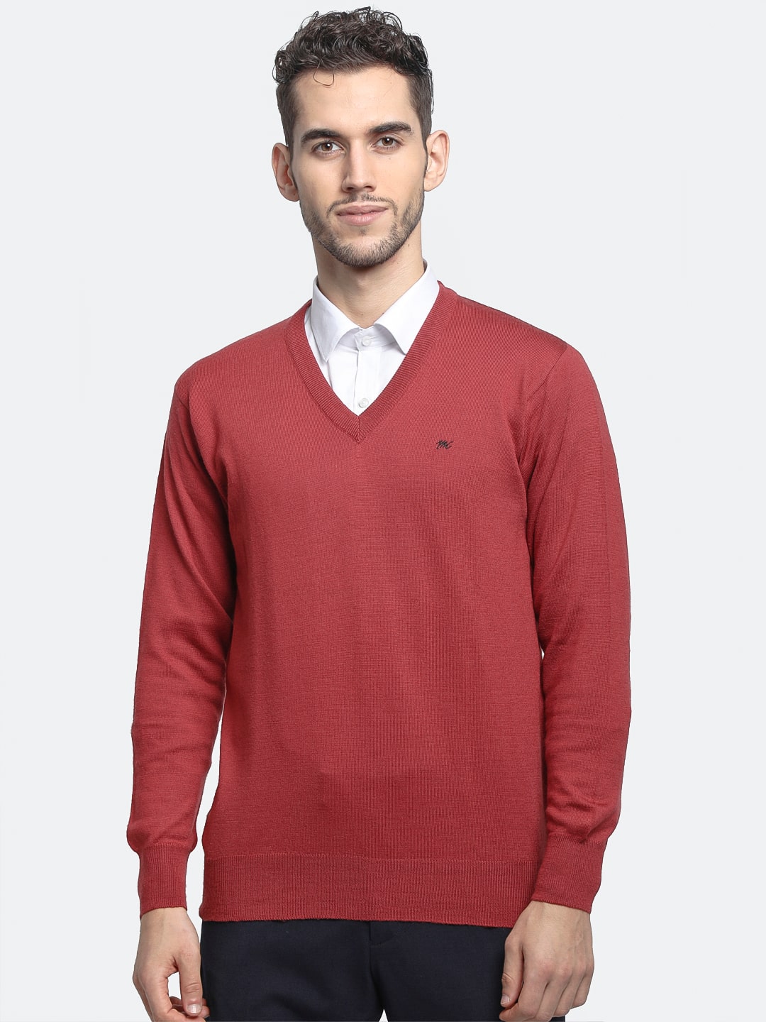 

Monte Carlo Men Red V neck Pullover
