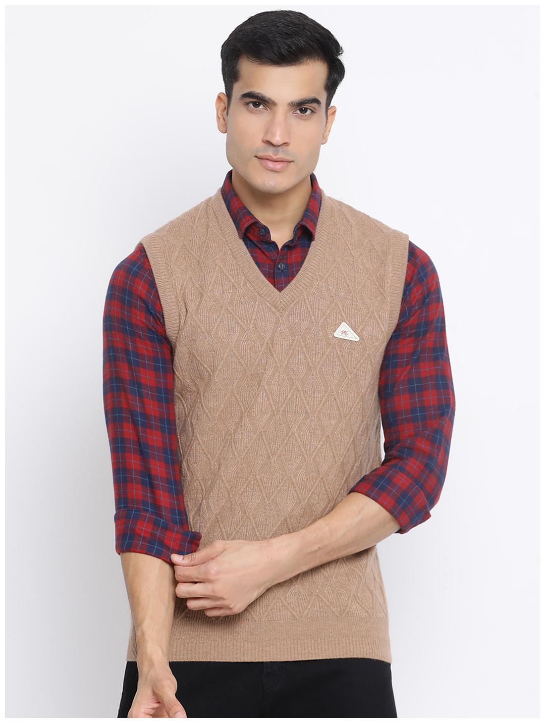 

Monte Carlo Men Beige V neck Longline sweater