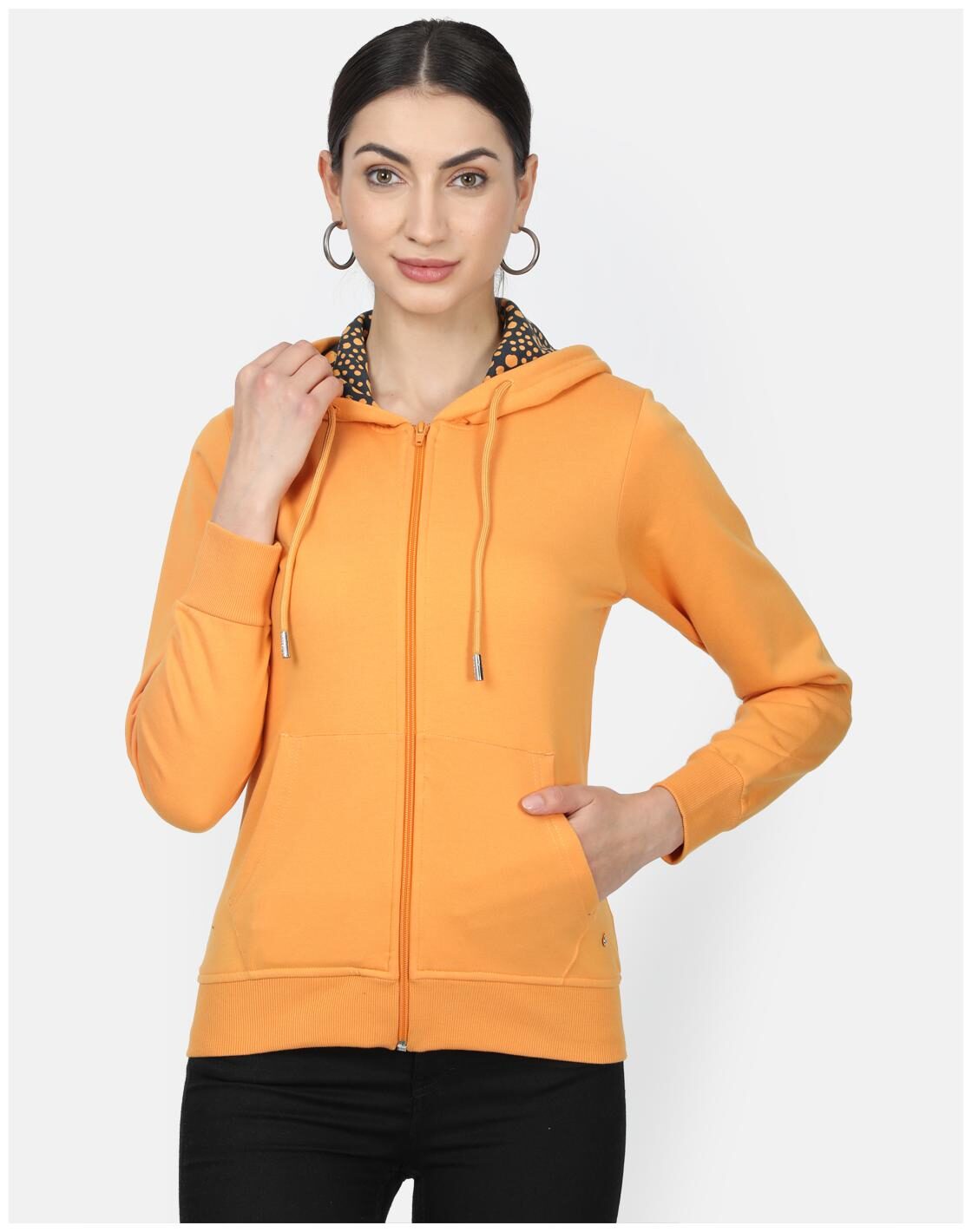 

Monte Carlo Women Solid Sweatshirt - Gold