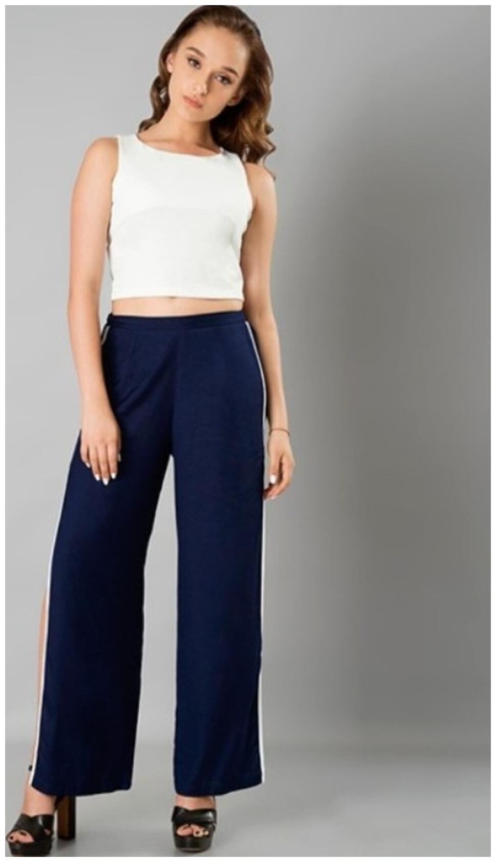 

MS BOTTOM SLIT NAVY PALAZZO