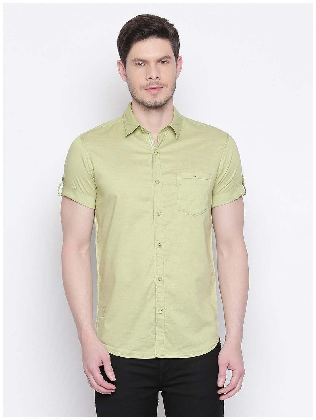 

Mufti Men Green Solid Slim Fit Casual Shirt