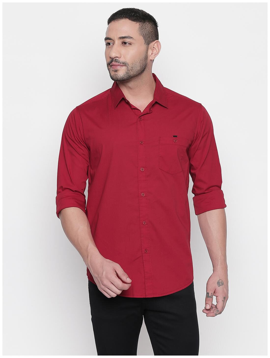 

Mufti Men Red Solid Slim Fit Casual Shirt