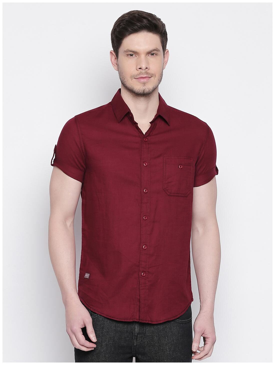 

Mufti Men Maroon Solid Slim Fit Casual Shirt