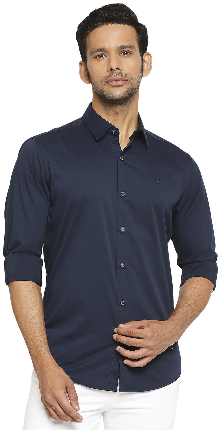 

Mufti Men Navy Blue Solid Slim Fit Casual Shirt