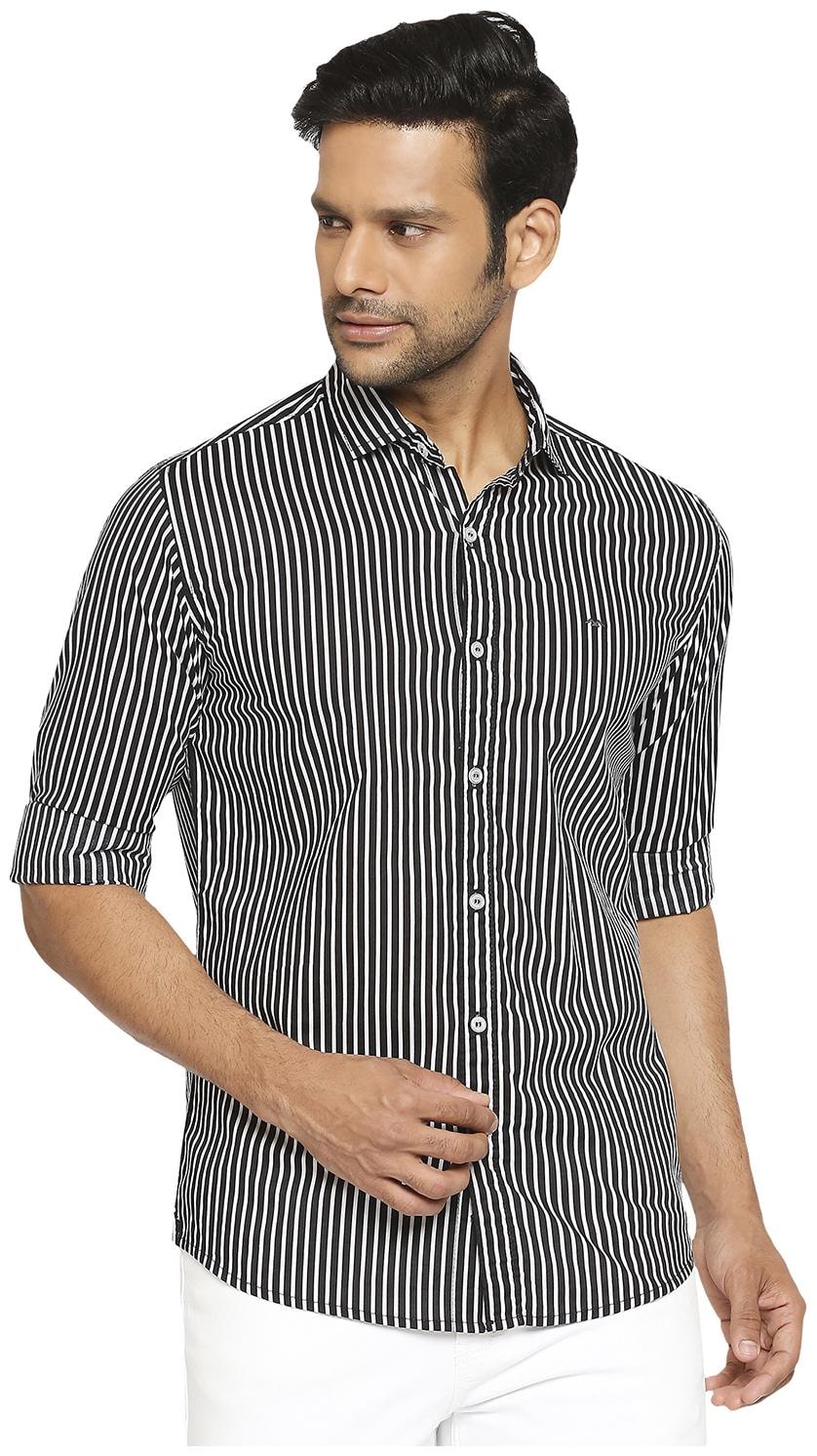 

Mufti Men Black Vertical Stripes Slim Fit Casual Shirt