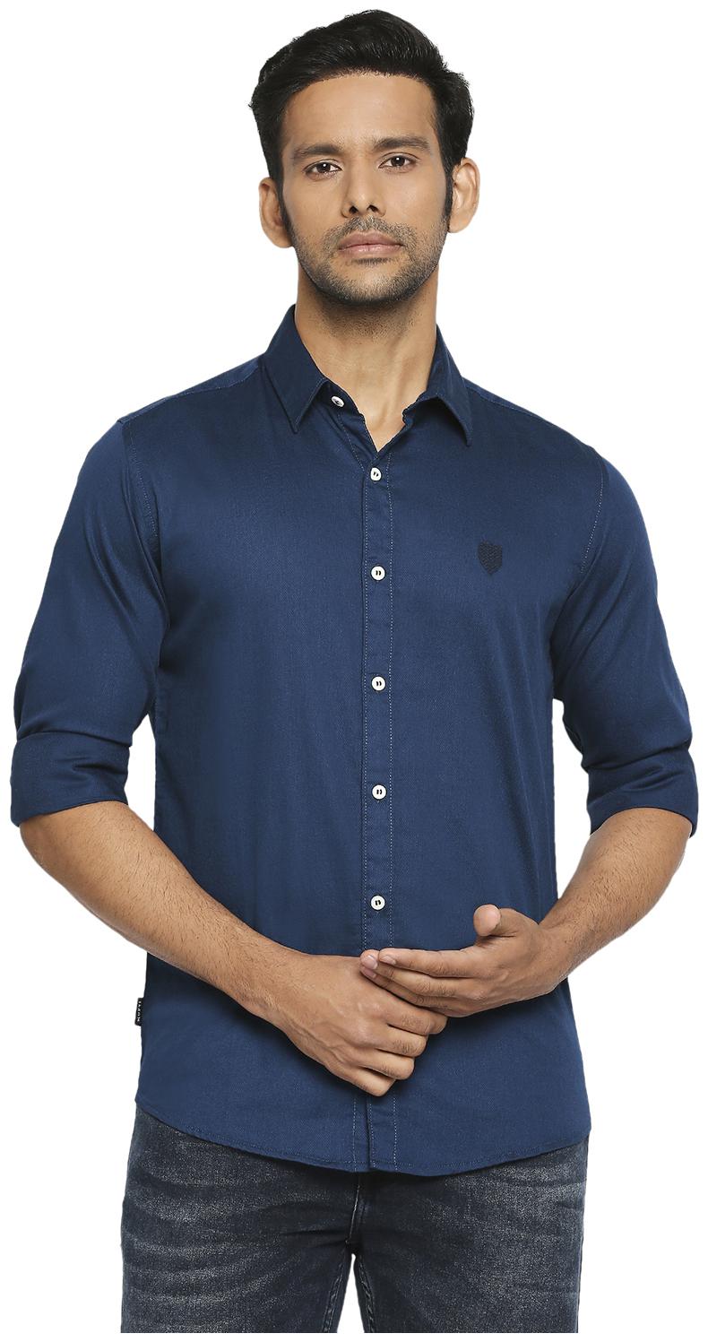 

Mufti Men Blue Solid Slim Fit Casual Shirt
