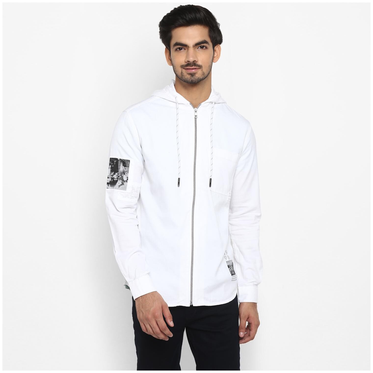 

Mufti Men White Solid Regular Fit Casual Shirt