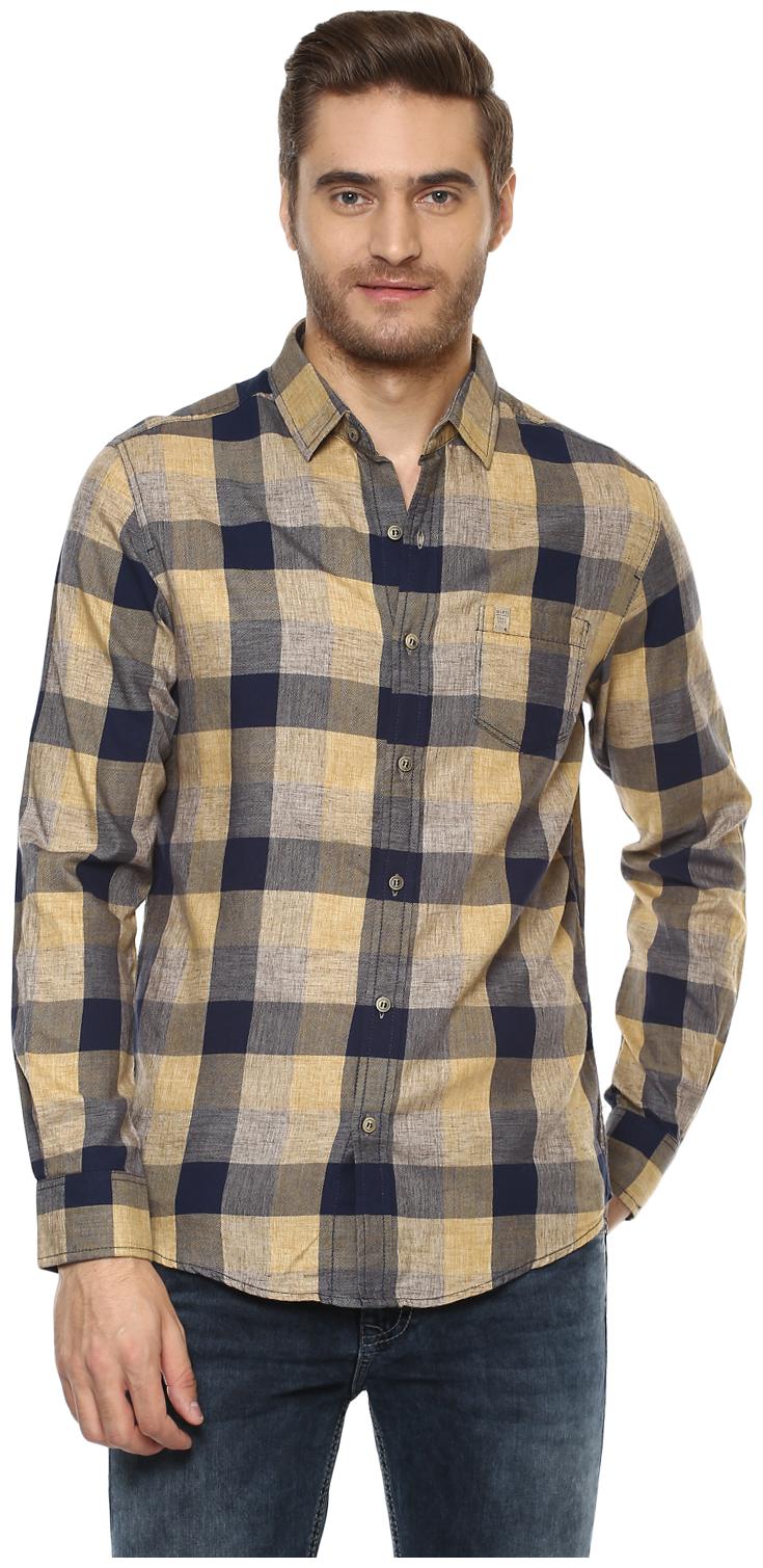 

Mufti Men Beige Checked Slim Fit Casual Shirt