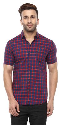 

Mufti Men Maroon Checked Slim Fit Casual Shirt