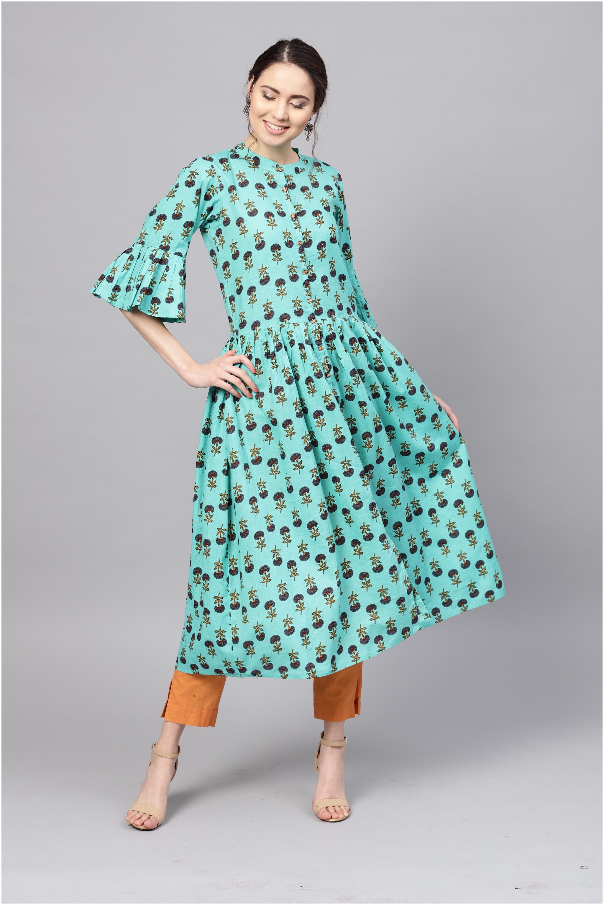 

Myshka Cotton Printed Women Green Kurta