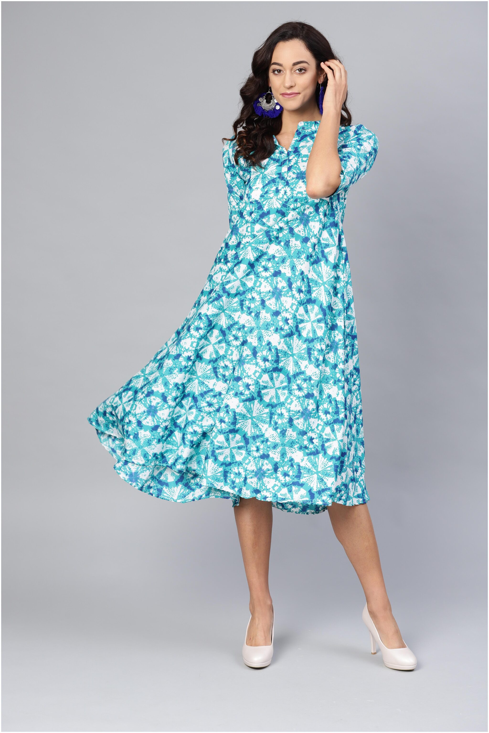 

Myshka Blue Printed Fit flare dress