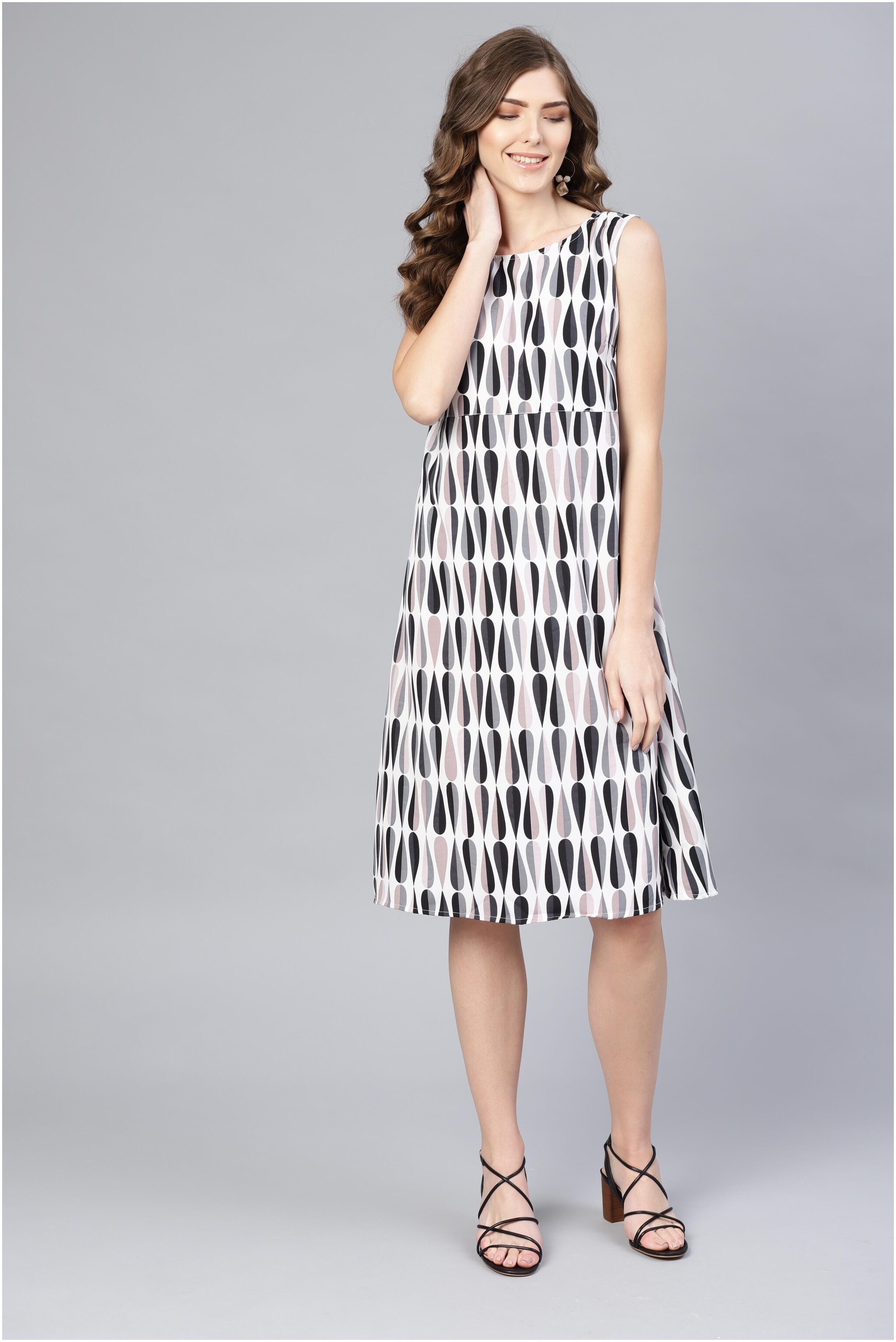 

Myshka Black Printed Fit flare dress