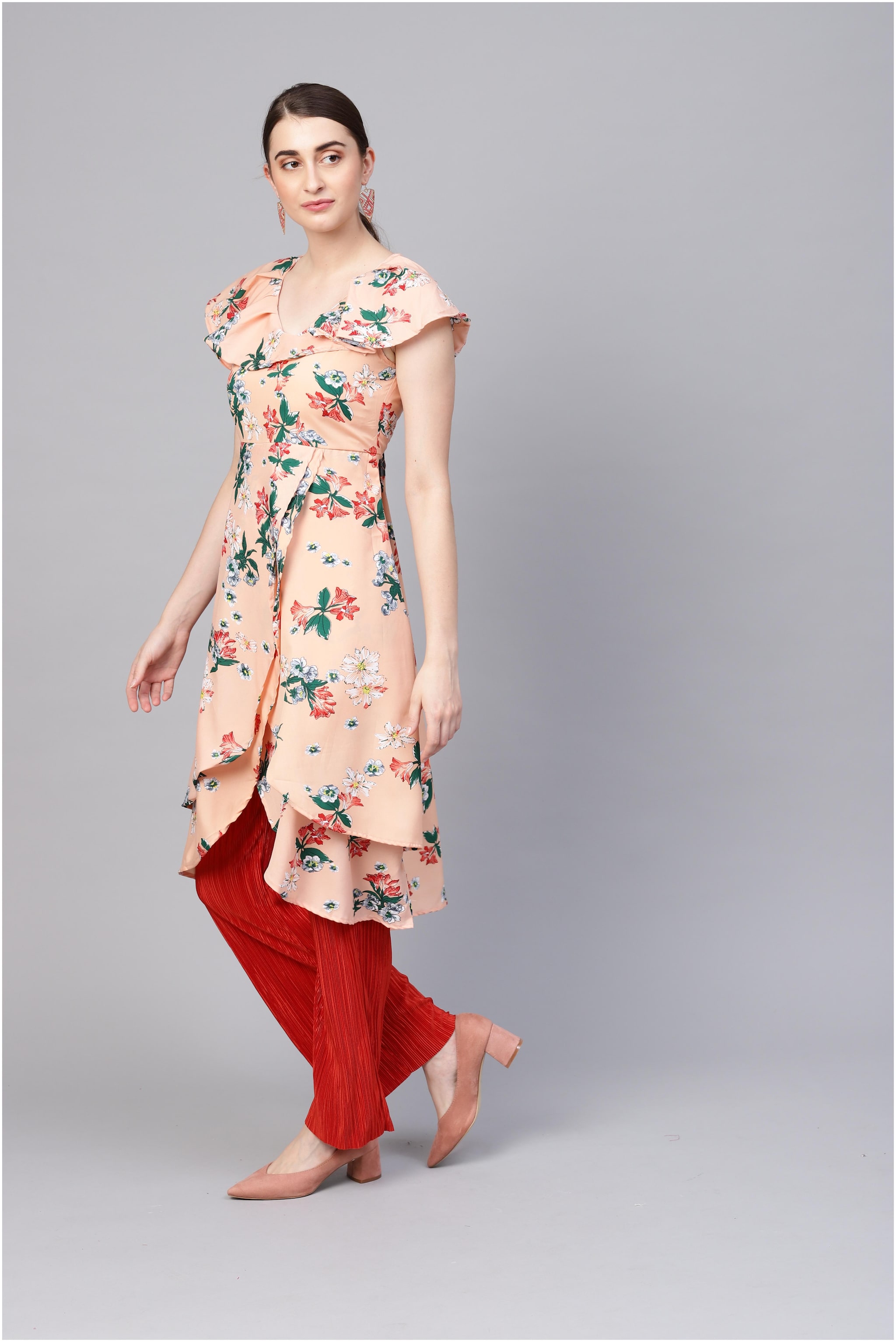 

Myshka Women Peach Printed Straight Kurta