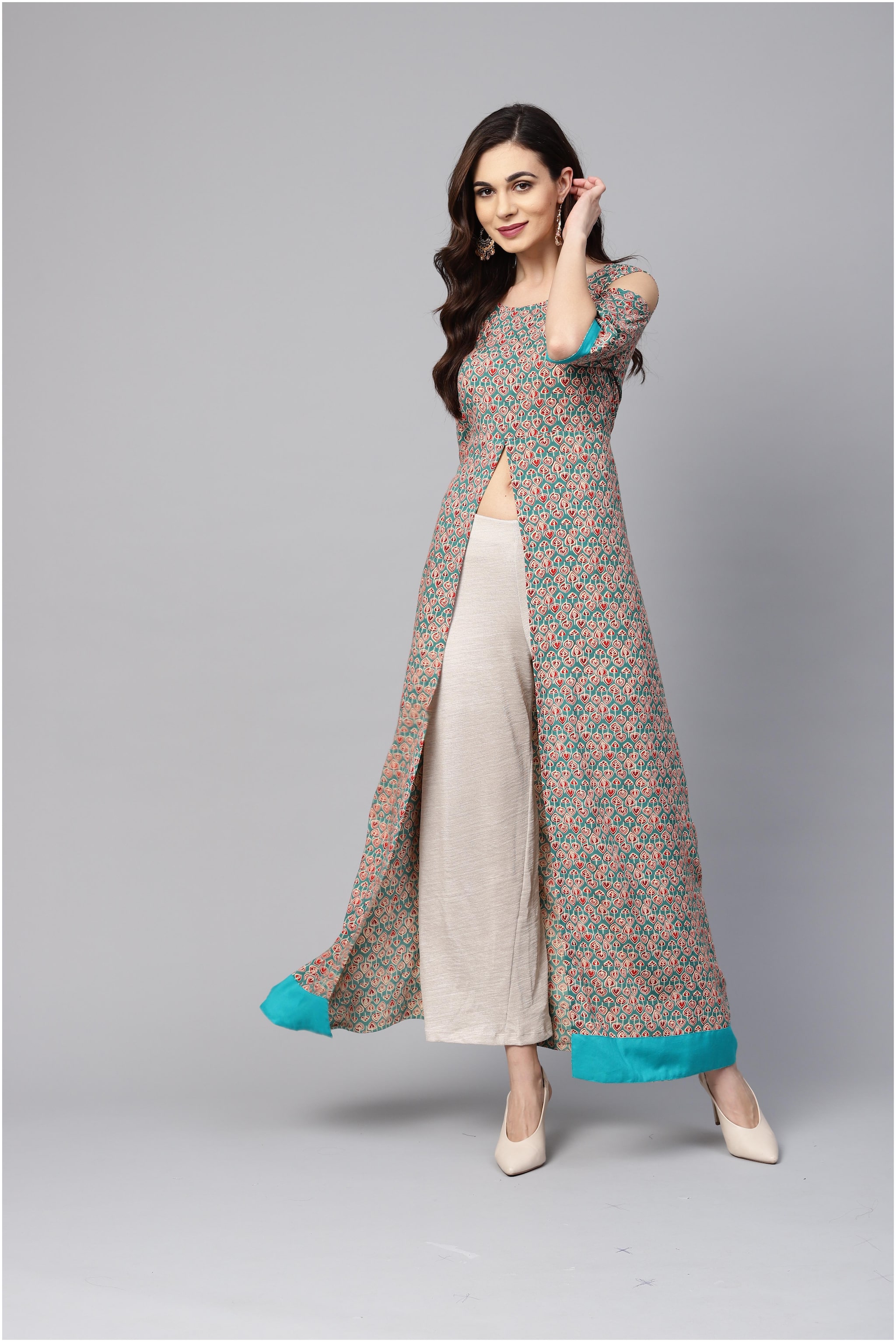 

Myshka Women Grey Floral Straight Kurta
