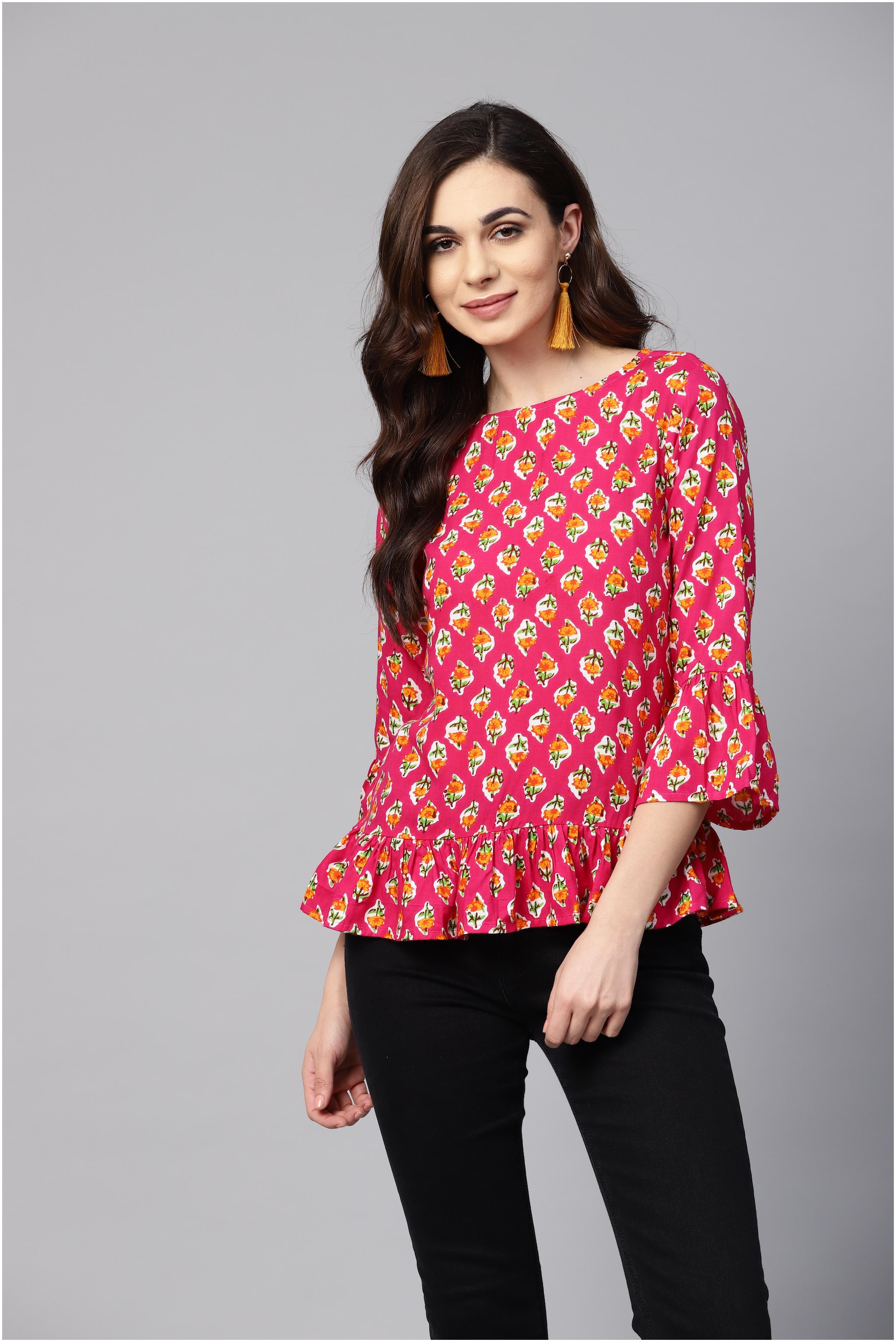 

Myshka Women Floral Regular top - Pink