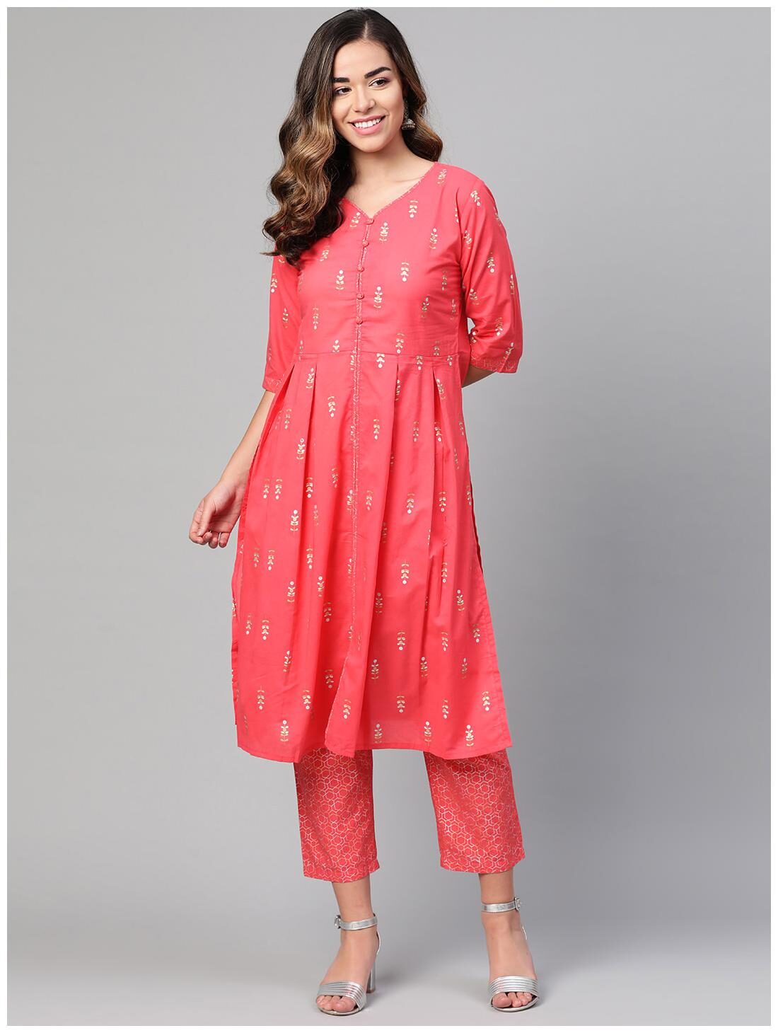 

Myshka Women Pink Printed Straight Kurta With Pants