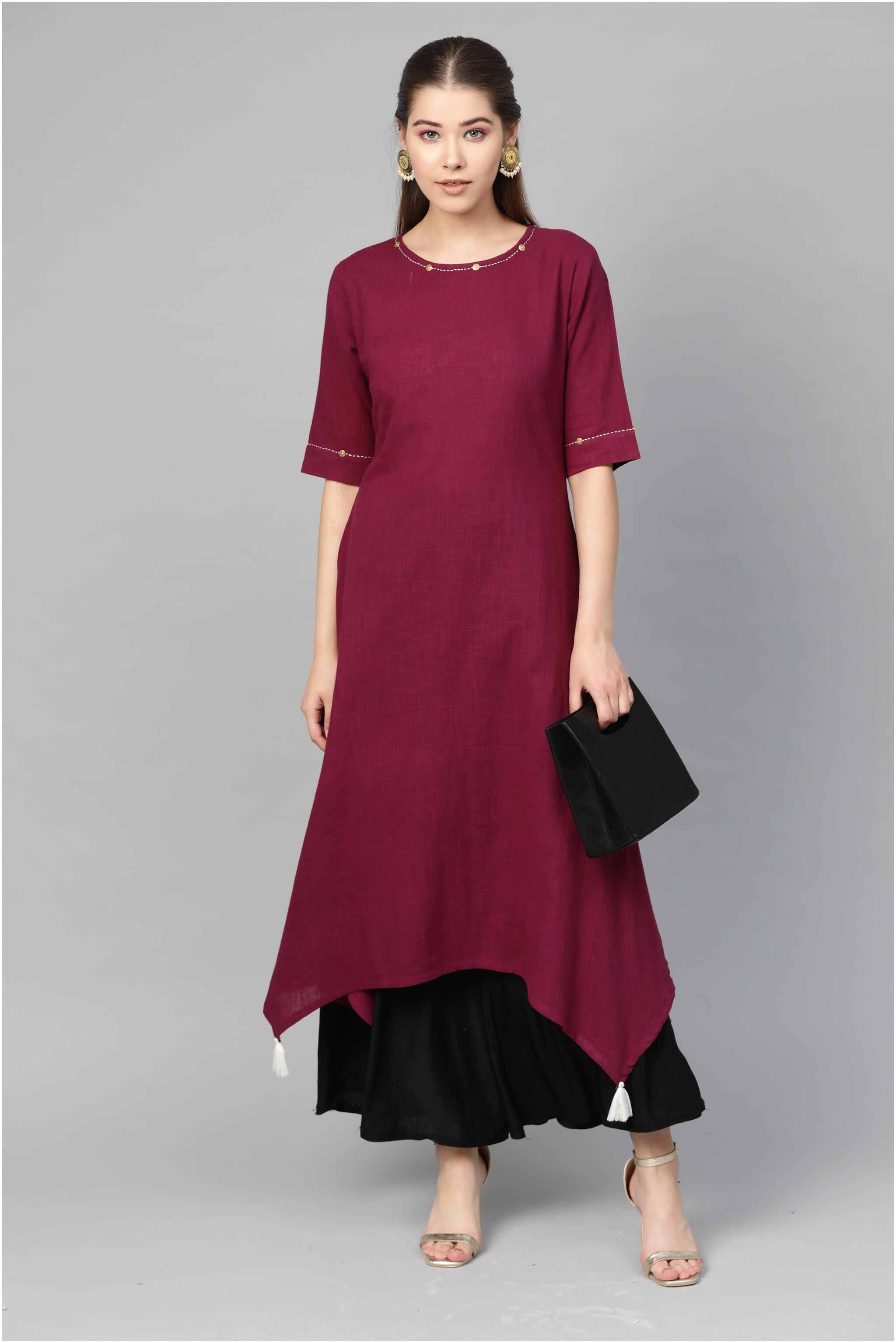 

Myshka Women Maroon Solid Straight Kurta