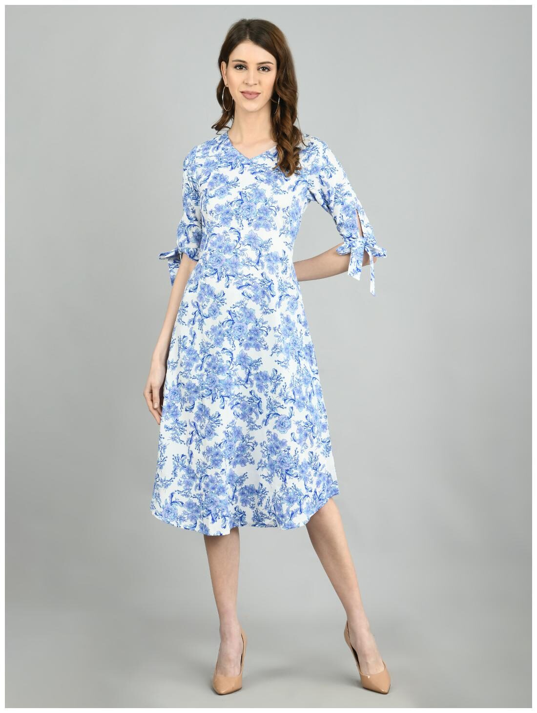 

Myshka Blue Printed Fit flare dress