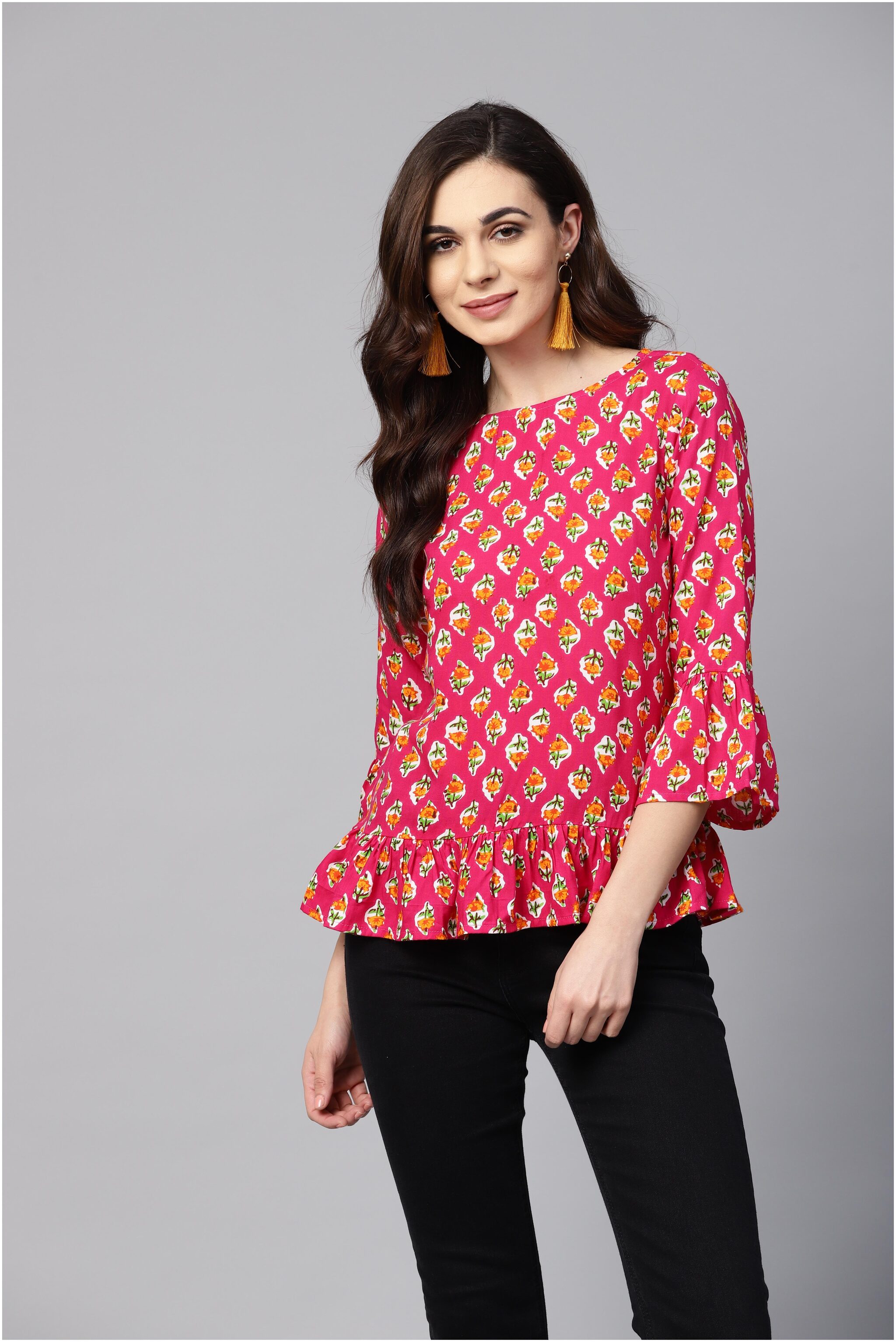 

Myshka Women Floral Regular top - Pink