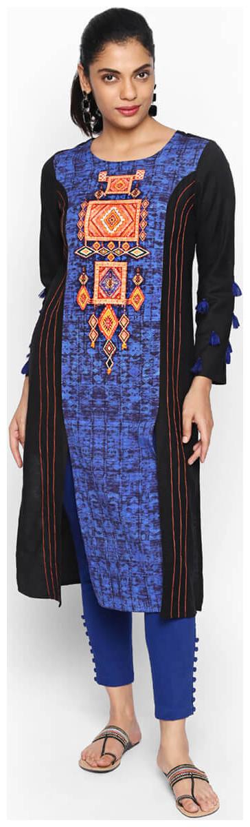 

NAARI 3 4 Sleeve Blue Linolio Embroidered Kurti For Women s