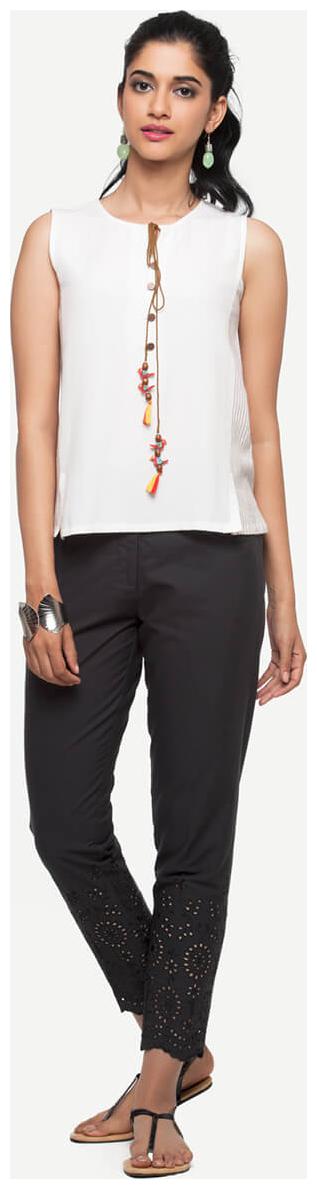 

NAARI Women Black Slim fit Cigarette pants