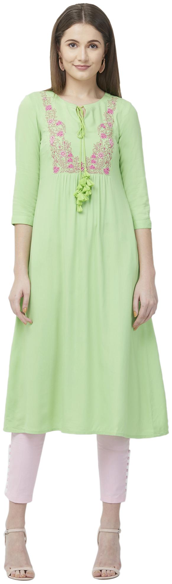 

NAARI Women Embroidered Regular tunic - Green