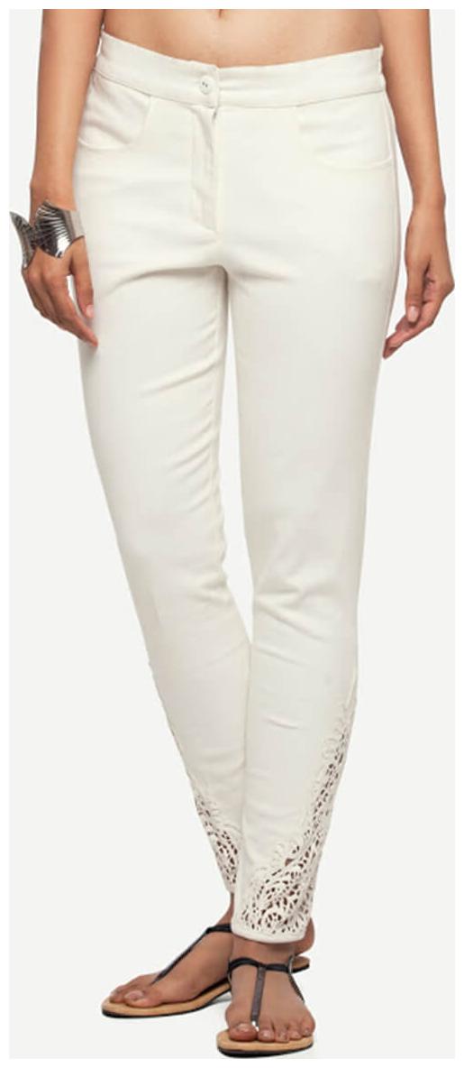 

NAARI Women White Slim fit Cigarette pants