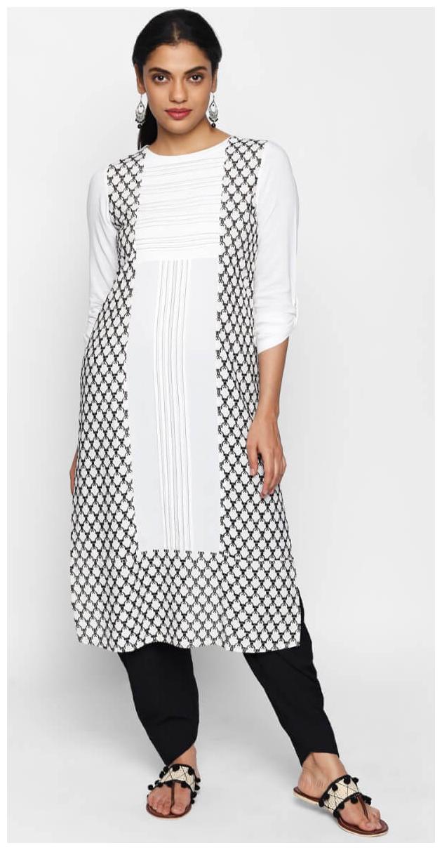 

NAARI White 3 4 Sleeve Rayon Fabric Embroidered Kurti For Women s